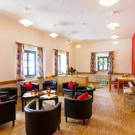 Albergue Burg *