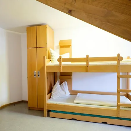 Burg Hostel *